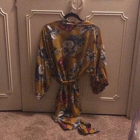 Kimono top - Picture 2 of 2